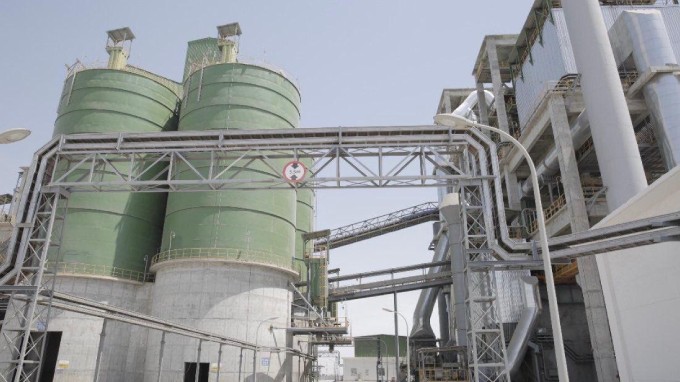 Production capacity of more than 6 thousand tons per day in Sohar Cement Factory